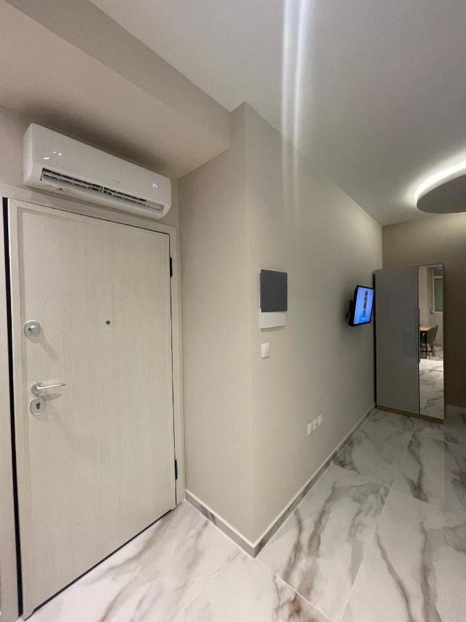 Demetrios Apartment